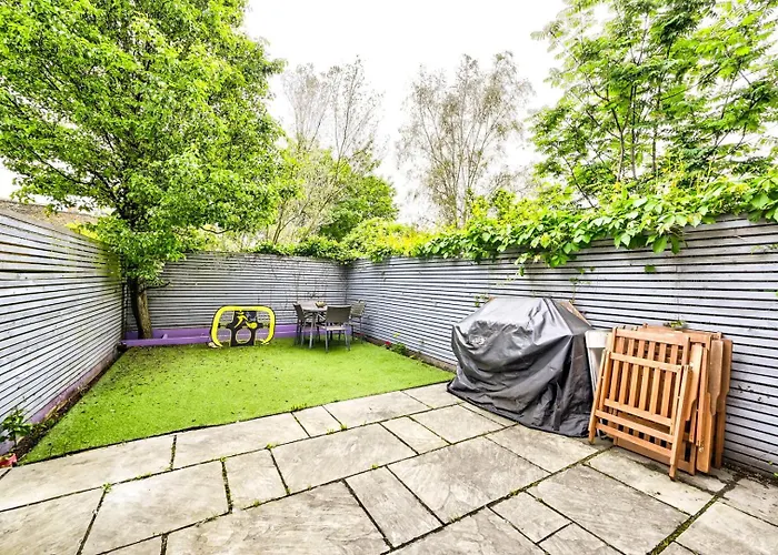 Guestready - Lovely Retreat With Garden In London